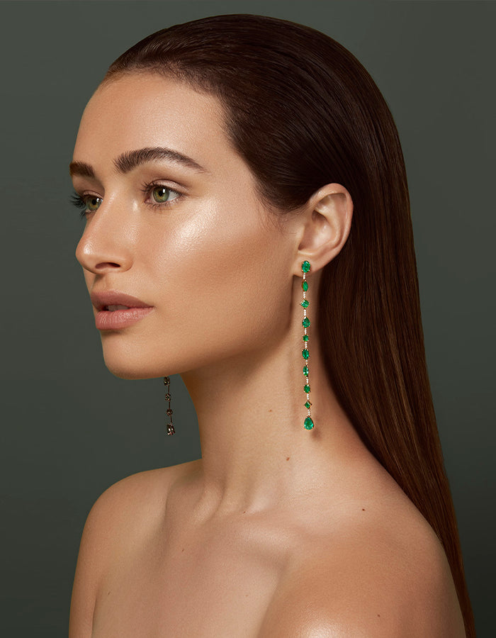 QUEEN EARRINGS